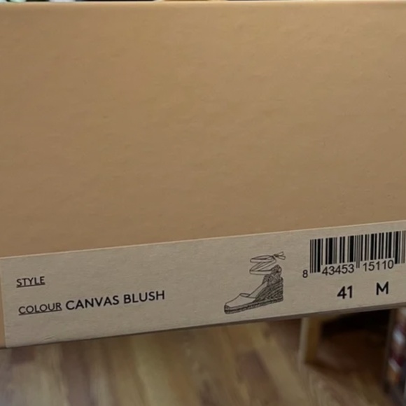 NWT Margaux Espadrilles US 10 - New in Box, Never Worn - Picture 9 of 9